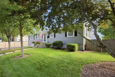 17 Grove Ave, Holbrook, MA 02343 - Photo 2