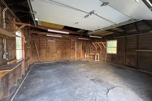 26 Cross St, West Bridgewater, MA 02379 - Photo 22