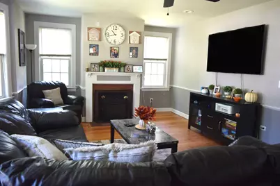 26 Cross St, West Bridgewater, MA 02379 - Photo 2