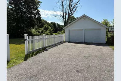 26 Cross St, West Bridgewater, MA 02379 - Photo 18