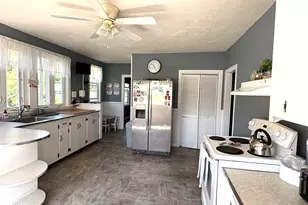26 Cross St, West Bridgewater, MA 02379 - Photo 6