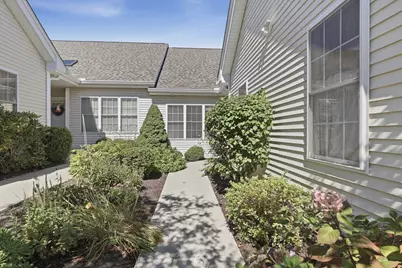4 Blossom Tree Drive #4, Shrewsbury, MA 01545 - Photo 4