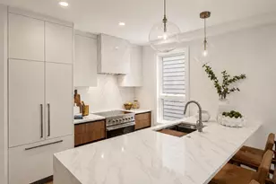 185 E St, Boston, MA 02127 - Photo 2