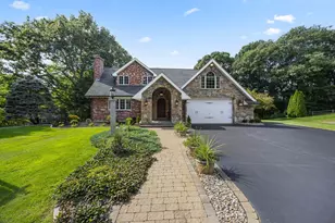 9 Cranbrook Rd, Shrewsbury, MA 01545 - Photo 1