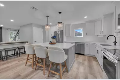 312 Pleasant St, Leicester, MA 01524 - Photo 6