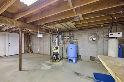 330 Ventura St, Ludlow, MA 01056 - Photo 40