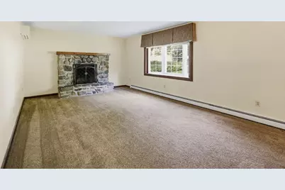 330 Ventura St, Ludlow, MA 01056 - Photo 18