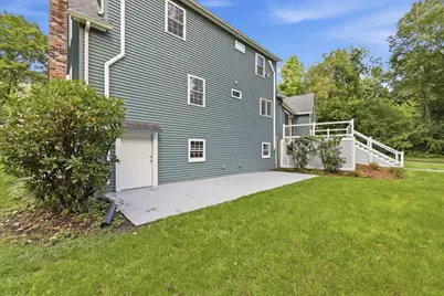 330 Ventura St, Ludlow, MA 01056 - Photo 32