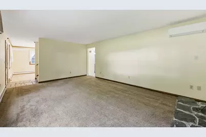 330 Ventura St, Ludlow, MA 01056 - Photo 16