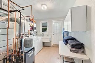 1 Lisa Dr, Woburn, MA 01801 - Photo 24