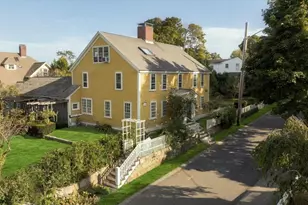 25 Ship St, Hingham, MA 02043 - Photo 1