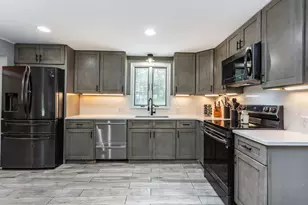 66 Eleanor Rd, Raynham, MA 02767 - Photo 6