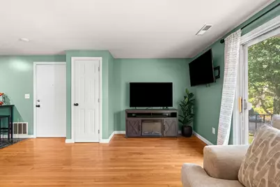 1261 Church St #31, New Bedford, MA 02745 - Photo 8