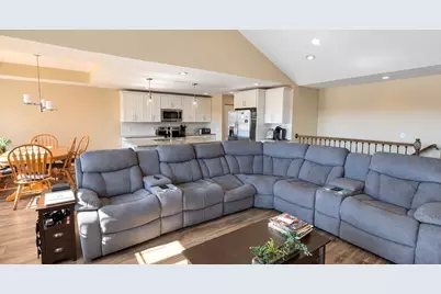 717 Northampton St #63, Holyoke, MA 01040 - Photo 12