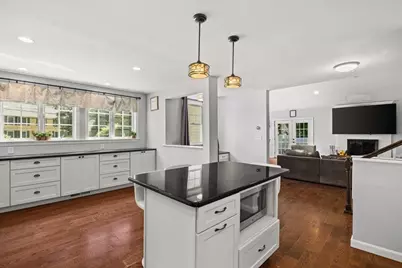 38 Fruit St, Mansfield, MA 02048 - Photo 2