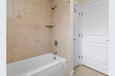 35 Hiawatha Avenue, Waltham, MA 02451 - Photo 24