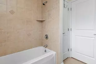 35 Hiawatha Ave, Waltham, MA 02451 - Photo 24