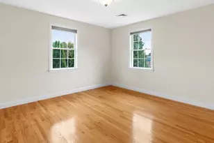 35 Hiawatha Ave, Waltham, MA 02451 - Photo 18