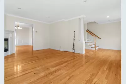 35 Hiawatha Avenue, Waltham, MA 02451 - Photo 8