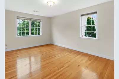 35 Hiawatha Avenue, Waltham, MA 02451 - Photo 16