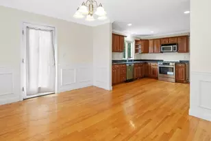 35 Hiawatha Ave, Waltham, MA 02451 - Photo 12