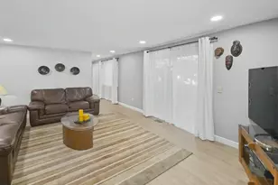 74 Voyagers Ln, Ashland, MA 01721 - Photo 6