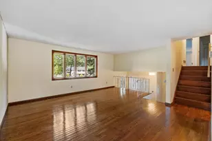 7 Gaywood Cir, Peabody, MA 01960 - Photo 12