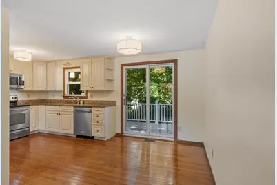 7 Gaywood Cir, Peabody, MA 01960 - Photo 14