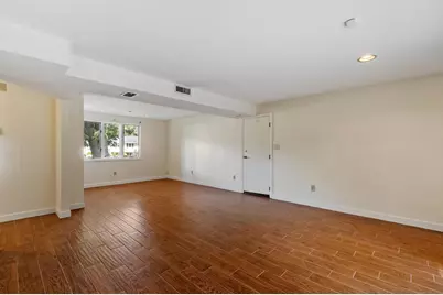 7 Gaywood Cir, Peabody, MA 01960 - Photo 8