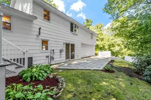 7 Gaywood Cir, Peabody, MA 01960 - Photo 36
