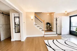 39 Curve St, Dedham, MA 02026 - Photo 16