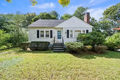 43 Lawrence St, Wilmington, MA 01887 - Photo 2