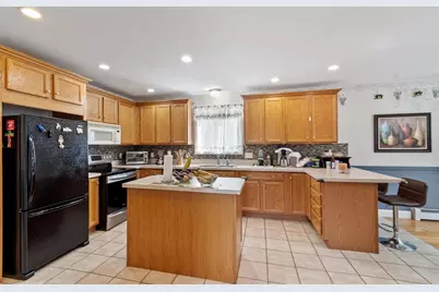 4 Lynde St, Gardner, MA 01440 - Photo 10