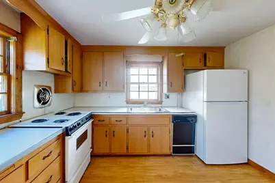 20 Harvard St., Somerville, MA 02143 - Photo 12