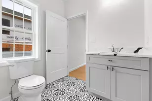 181 Wellington, Fall River, MA 02720 - Photo 10