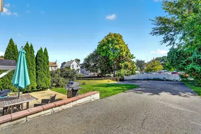 143 Myrtle Street, Melrose, MA 02176 - Photo 24