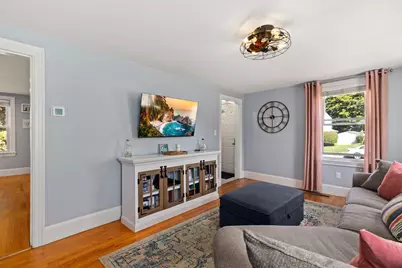 29 Beal St, Rockland, MA 02370 - Photo 6
