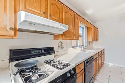63 Prichard Ave, Somerville, MA 02144 - Photo 28