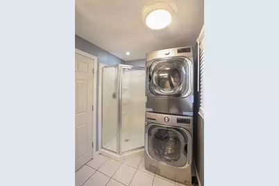 43 Duren Ave, Lowell, MA 01851 - Photo 4