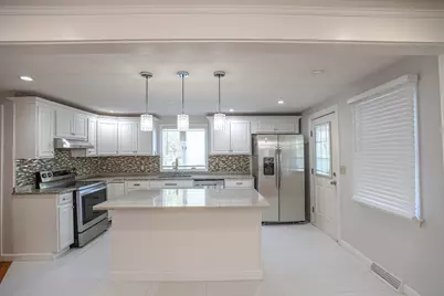 43 Duren Ave, Lowell, MA 01851 - Photo 6