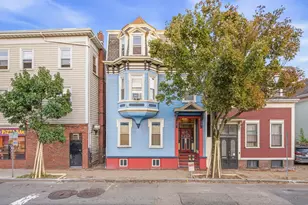 328 Prospect St, Cambridge, MA 02139 - Photo 2