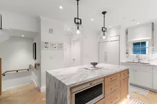 255 W 3rd, Boston, MA 02127 - Photo 6