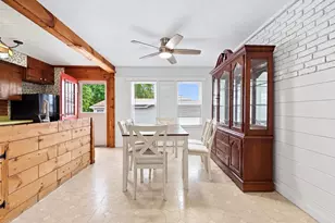 38 Gifford Ave, Dartmouth, MA 02747 - Photo 4