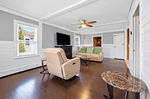 38 Gifford Ave, Dartmouth, MA 02747 - Photo 6
