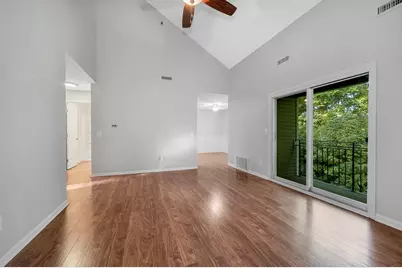 124 Tennis Plaza Rd #56, Dracut, MA 01826 - Photo 4