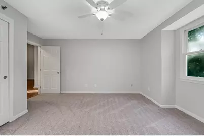 124 Tennis Plaza Rd #56, Dracut, MA 01826 - Photo 16