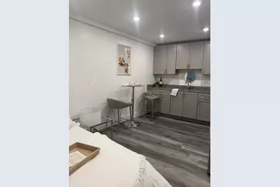 585 Essex St #619, Lynn, MA 01901 - Photo 4