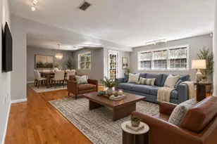 9 Weatherly Dr, Salem, MA 01970 - Photo 2