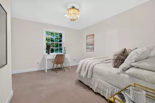118 Benvenue St, Wellesley, MA 02482 - Photo 28
