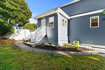 30 Williams Street, Beverly, MA 01915 - Photo 2